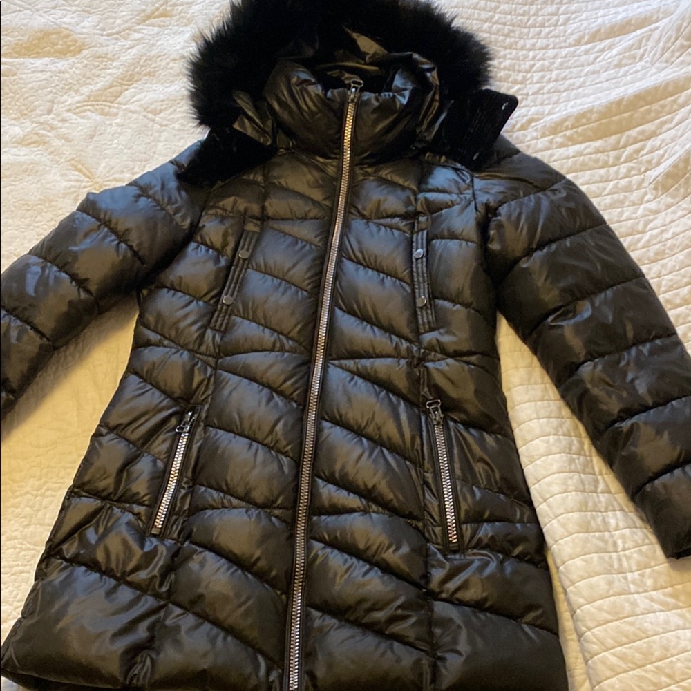 Marc New York black puffer coat, size s with detachable hood with faux fur trim